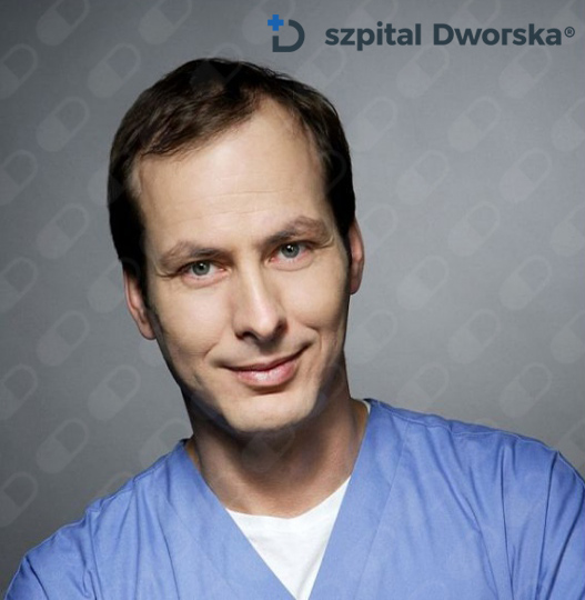 dr n.med. Łukasz Bobrzyński - general surgery specialist, oncologist